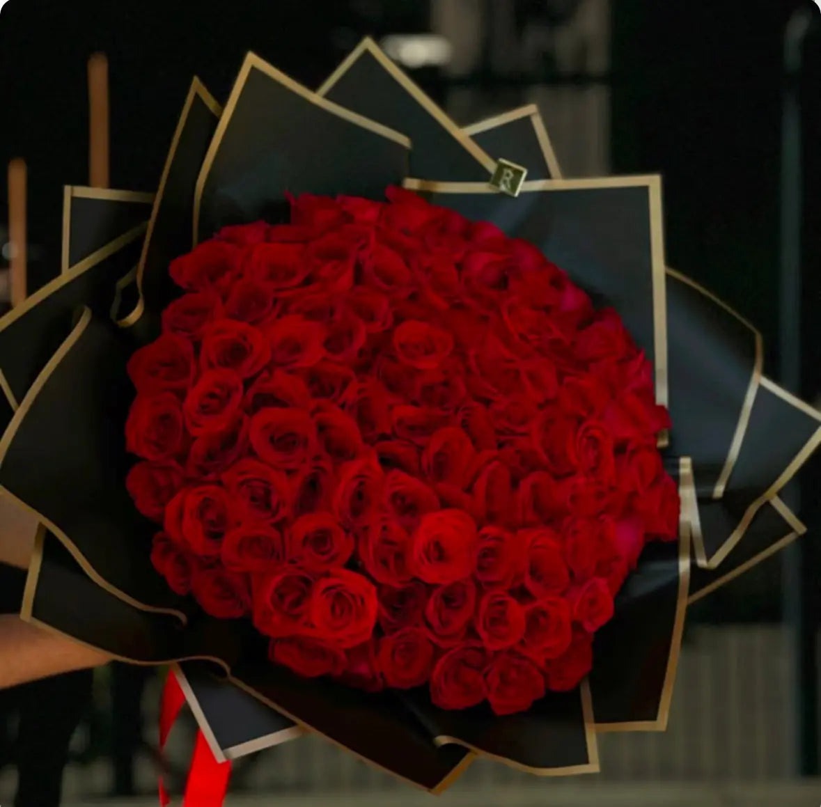 Signature Long Stem Rose Bouquet